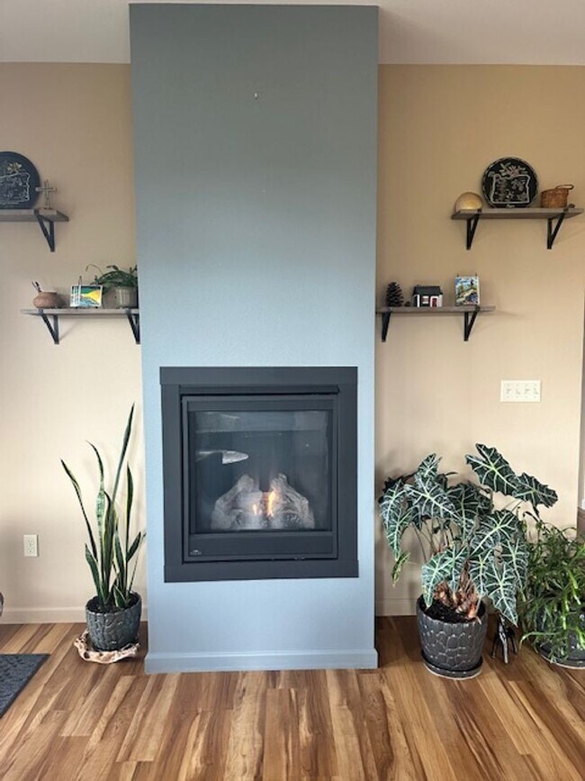 Building Photo - Rare Custom Four Bedroom Home On Five Acres!!!