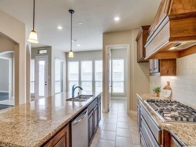 Building Photo - 716 Sandbox Dr