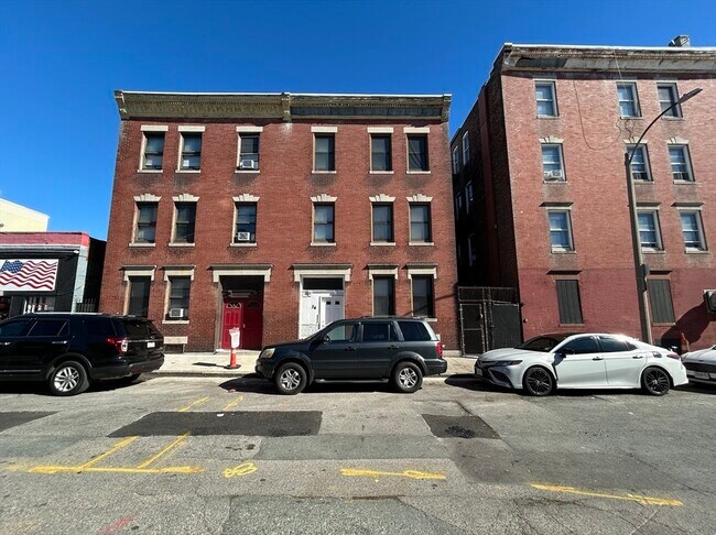 Building Photo - 34 Shelby St