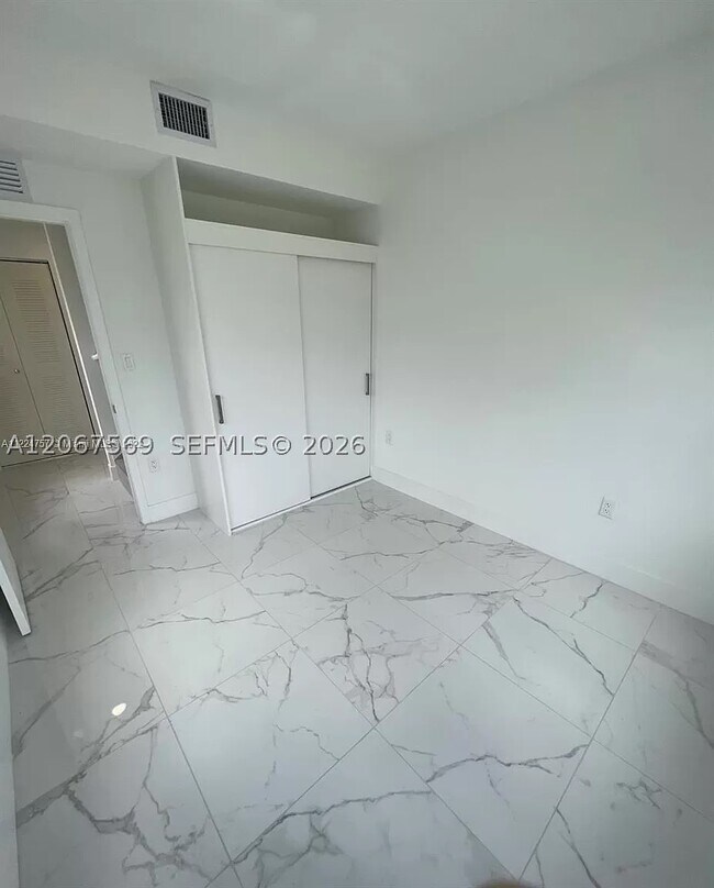 Building Photo - 25859 SW 144th Ct