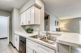 Building Photo - The Villages of Bent Tree Apartments