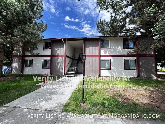 Primary Photo - 2 bed 1 bath home close to Down town Boise