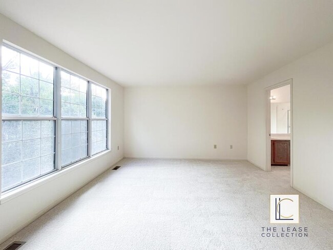 Building Photo - 15412 Overlea Ct