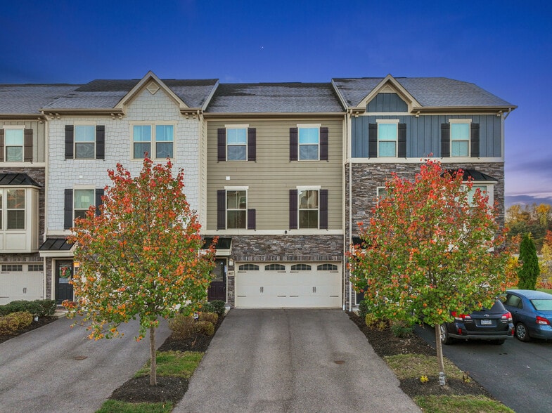 Building Photo - 407 Fairmont Dr