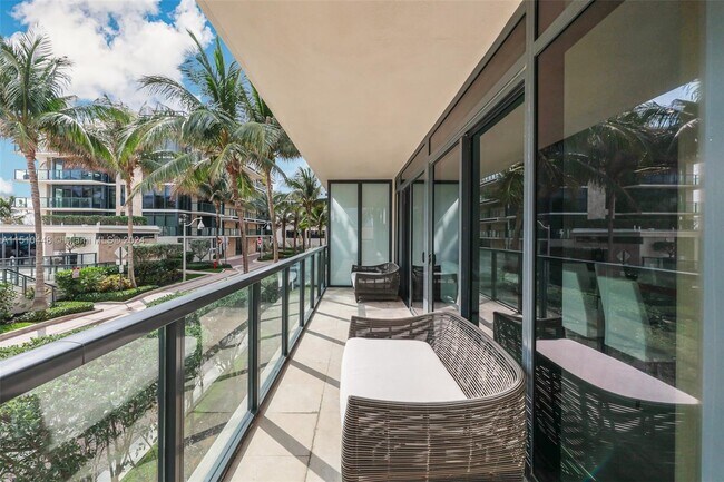 Building Photo - 2101 S Surf Rd