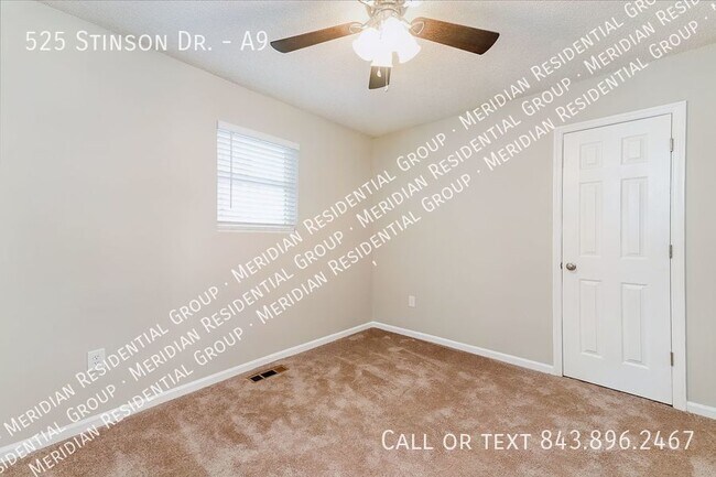 Building Photo - 525 Stinson Dr