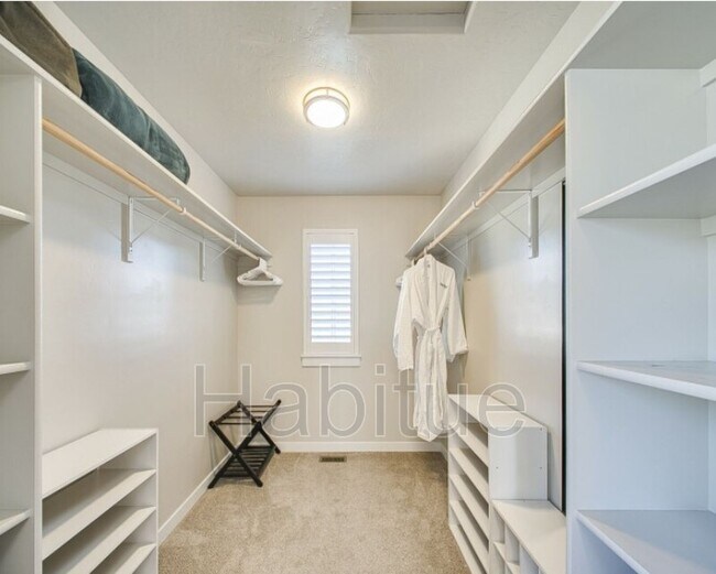 Building Photo - 3467 S Barletta Ave