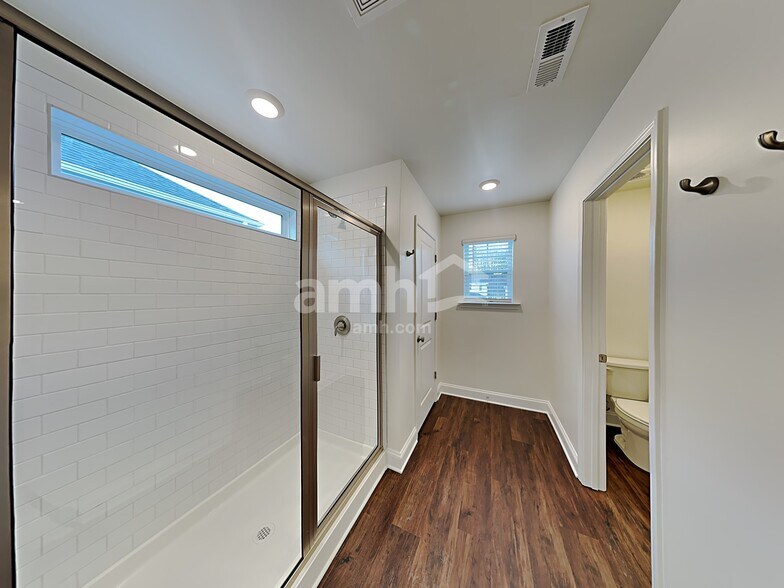 Building Photo - 7034 Garrett Ct