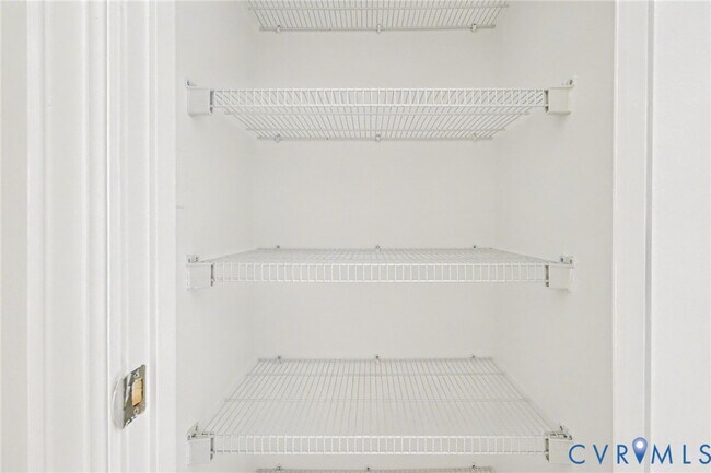 Building Photo - 1101 Haxall Point