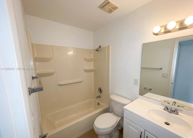 Building Photo - 1253 SW 46th Ave