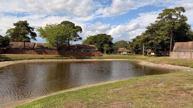 Building Photo - 4774 Orleans Ct