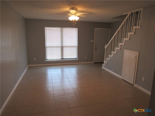 Building Photo - 2603 Bermuda Dr