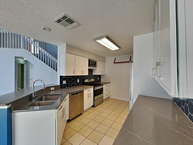 Building Photo - 10935 Rushwood Way