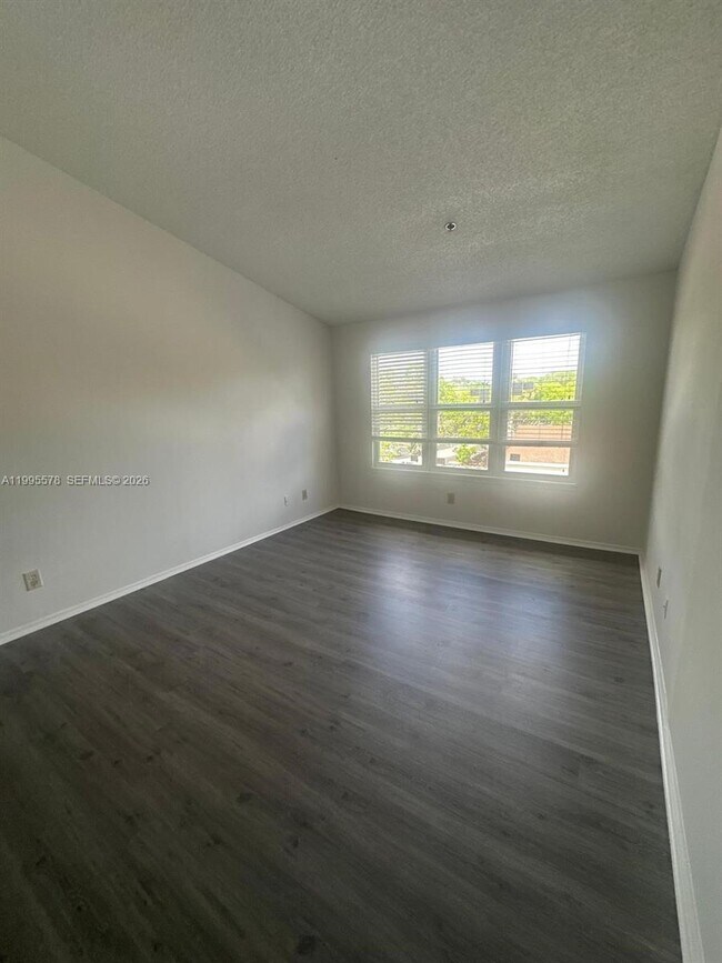 Building Photo - 2303 N Congress Ave