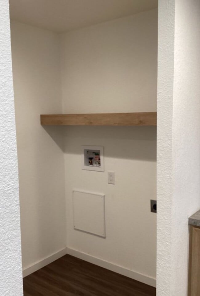 Building Photo - 818 S 4575 W