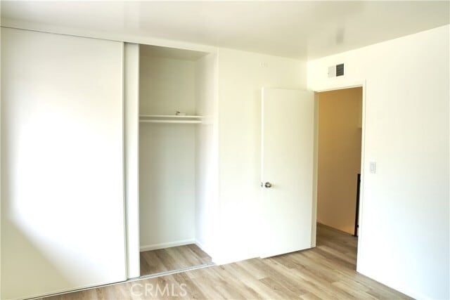 Building Photo - 13422 Village Dr