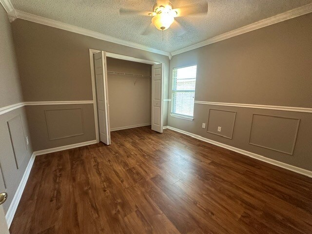 Building Photo - Spacious 4 Bedroom Home With Upstairs Private Suite And 2 Car Garage