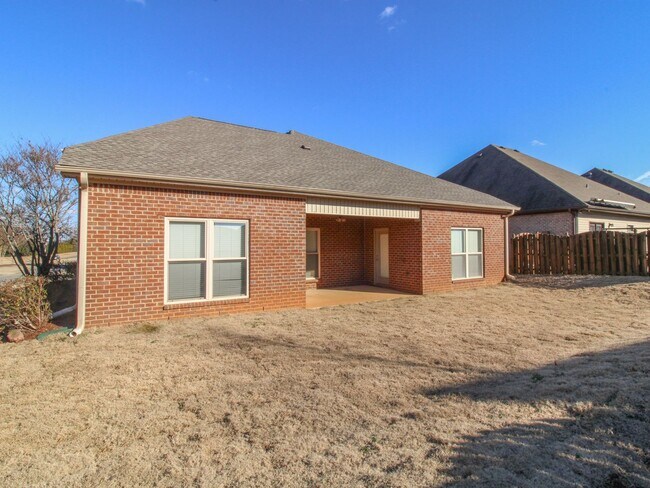 Building Photo - Gorgeous Corner-Lot Home in Canebrake Club...