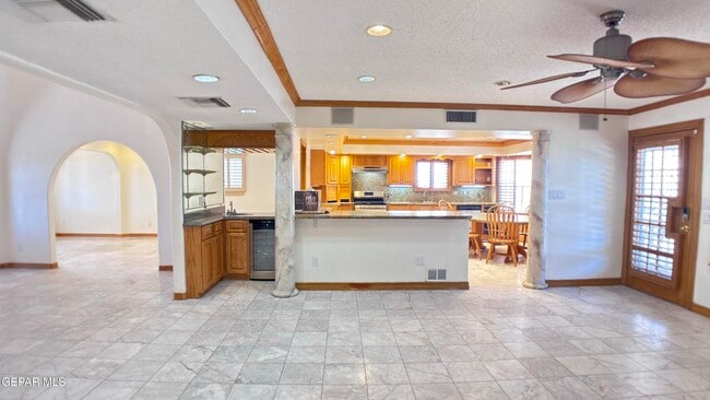 Building Photo - 4719 Frankfort Ave