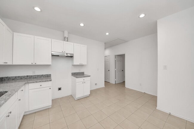 Building Photo - 9210 Wheatley St