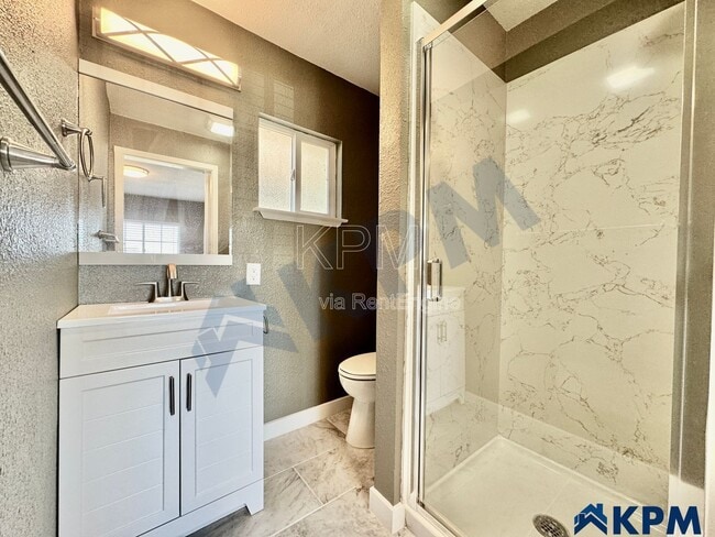 Building Photo - 316 S Gertrude Ave