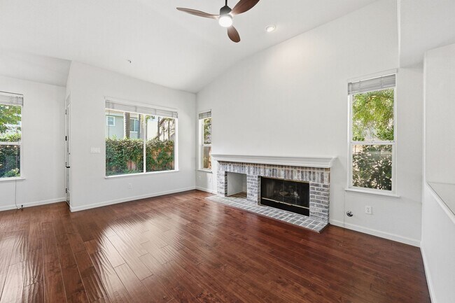 Building Photo - Contemporary Single Level North Napa Home