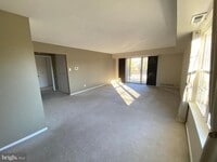 Building Photo - 103 Drummers Ln
