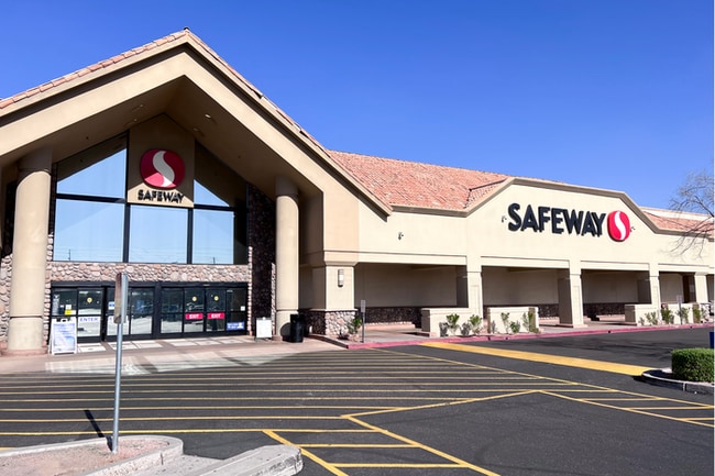 Building Photo - 4Bed/2Bath House at Alma School Rd/Ray Rd! Ready for Immediate Move-In! -- FENCED-IN YARD! NO HOA!