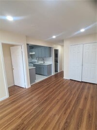 Building Photo - 179 Newport St