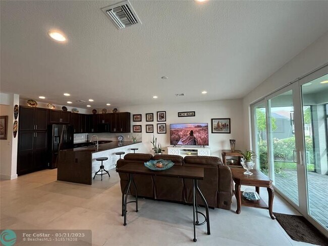Building Photo - 11711 SW River Crossing Pl