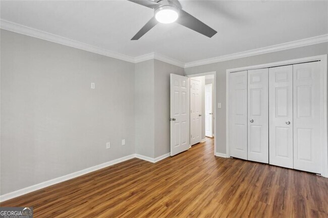 Building Photo - 23214 Plantation Dr NE