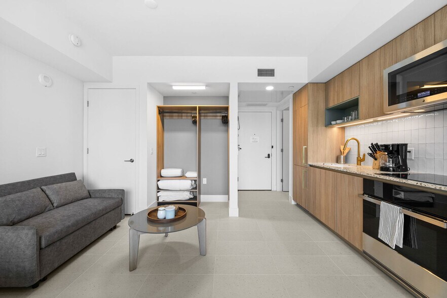 Building Photo - 159 NE 6th St