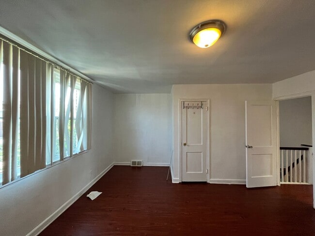 Building Photo - 2248 Disston St