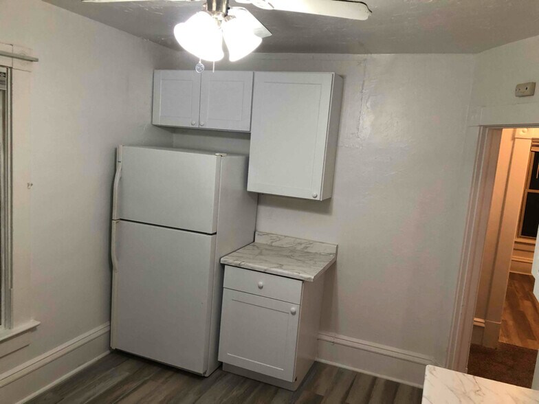 Building Photo - 1123 1st Ave S