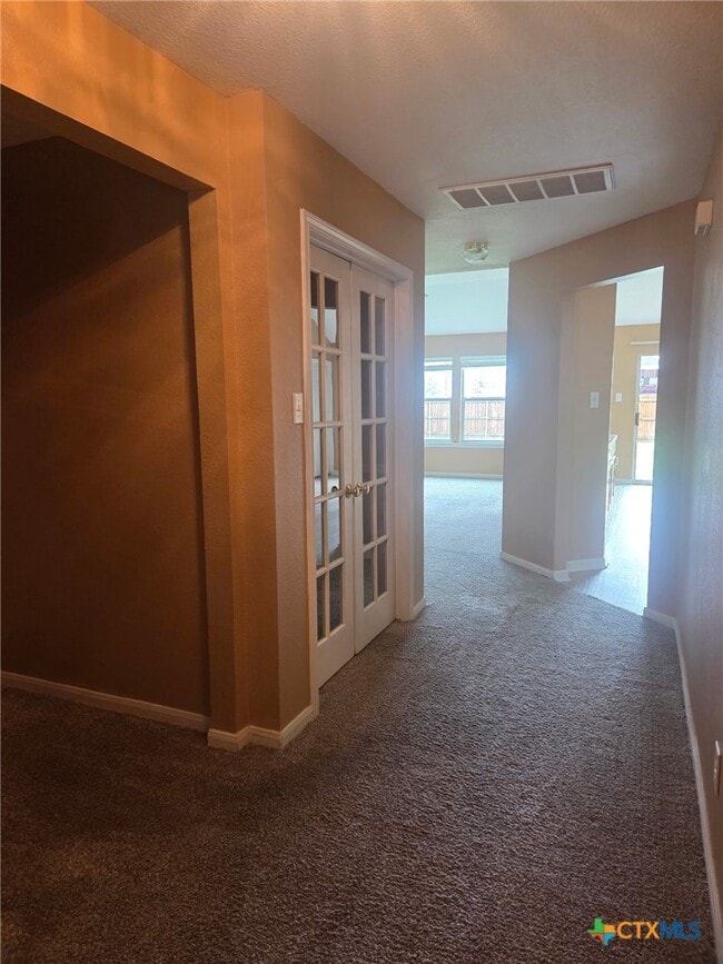 Building Photo - 1120 Ascot St