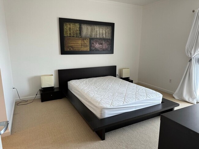 Building Photo - Epic REA: Fabulous 2 BR/2 BA South Beach C...