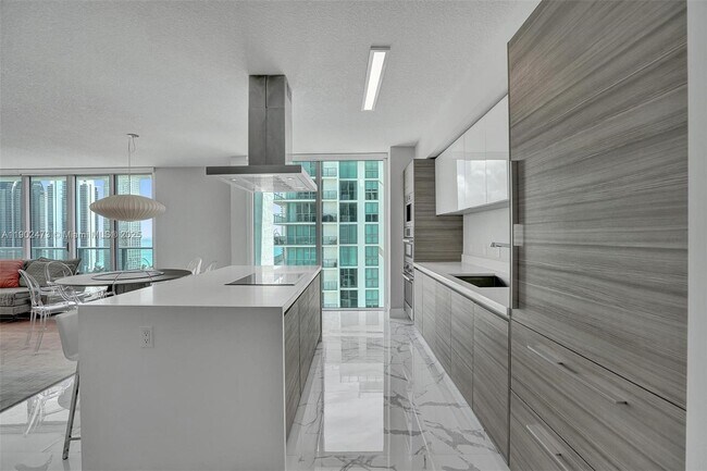 Building Photo - 330 Sunny Isles Blvd