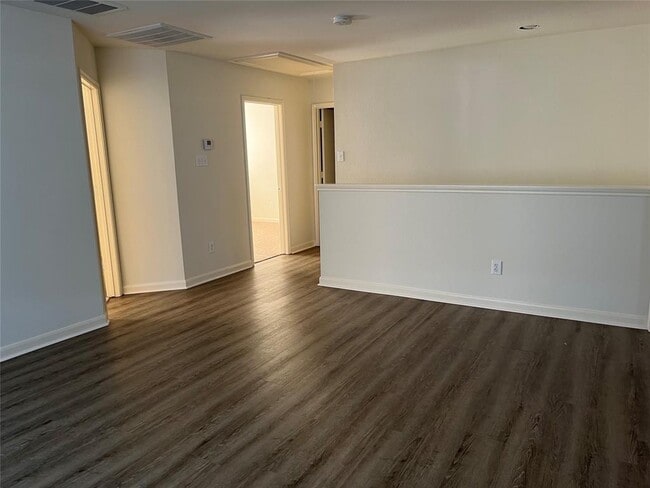 Building Photo - 6542 Hawthorne Falls Ln