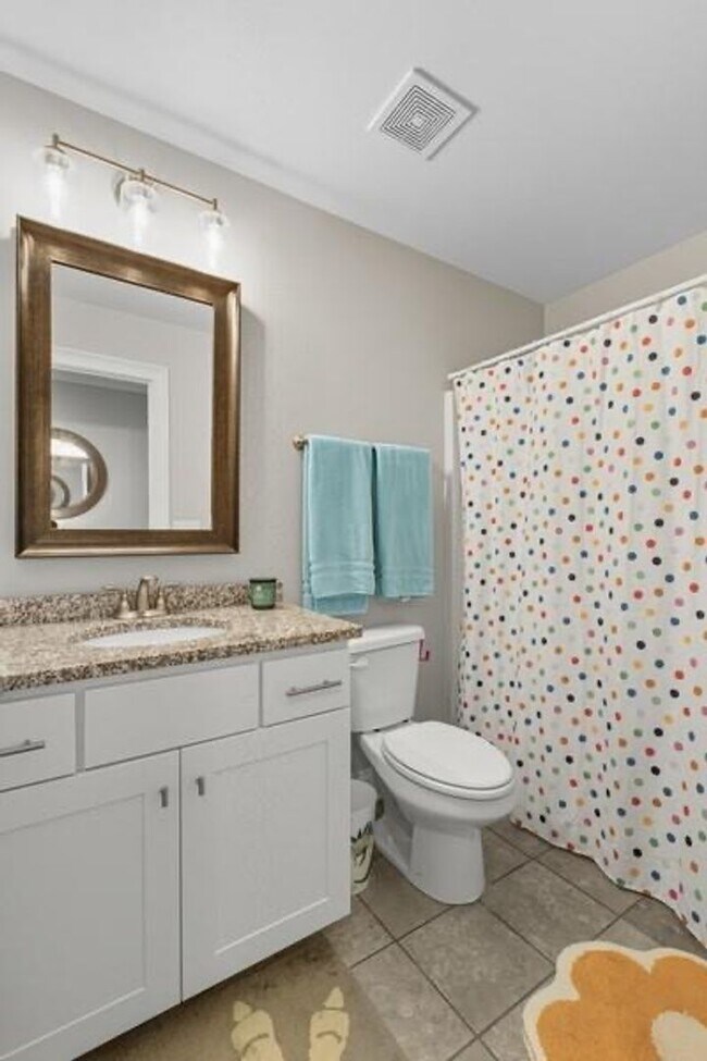 Building Photo - Exceptional Home in Donahue Ridge!