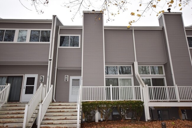 Primary Photo - 255 North Rd