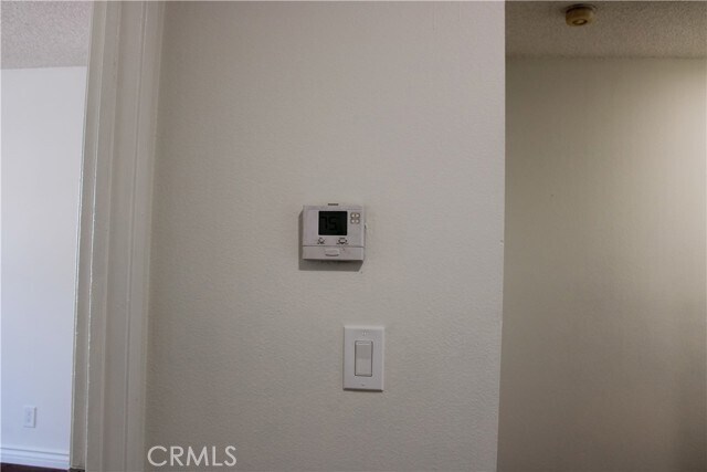 Building Photo - 260 E Beverly Blvd