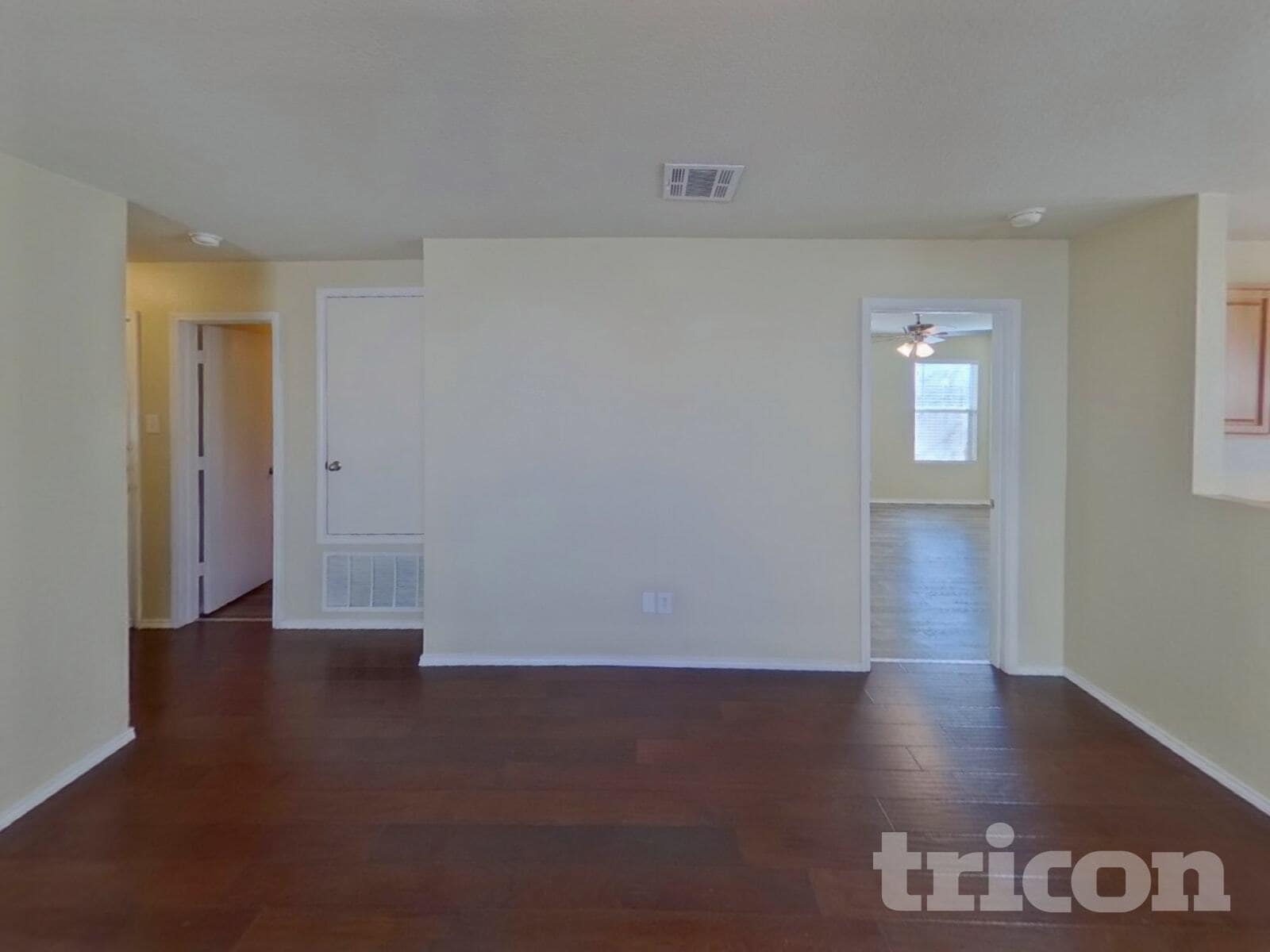 Building Photo - 1712 Vineridge Ln