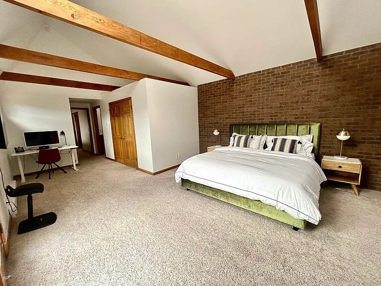 Main bedroom - 519 Sugarloaf Rd