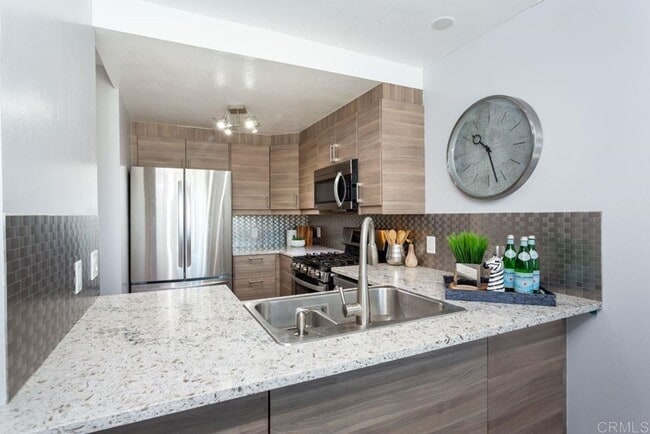 Building Photo - Santee 2 Bedroom 2 Bath Condo with Garage