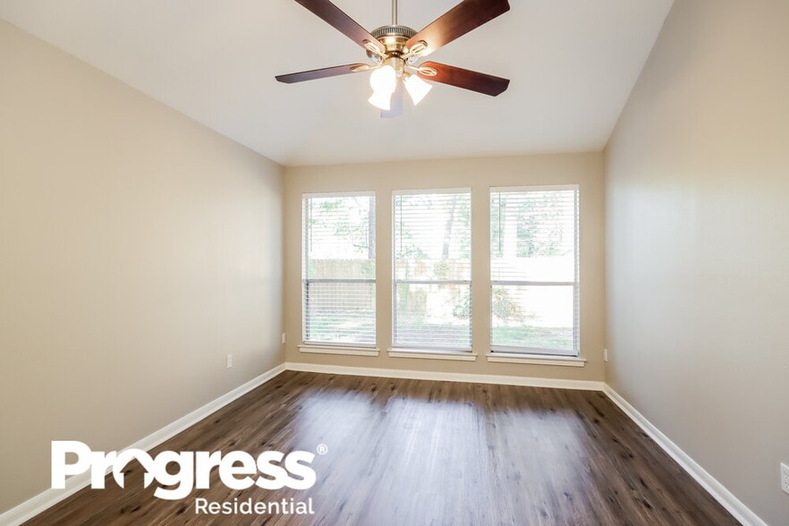 Building Photo - 15803 N Chamfer Ct