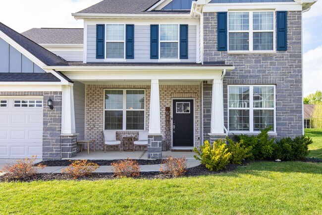 Building Photo - 6787 Oakcrest Dr