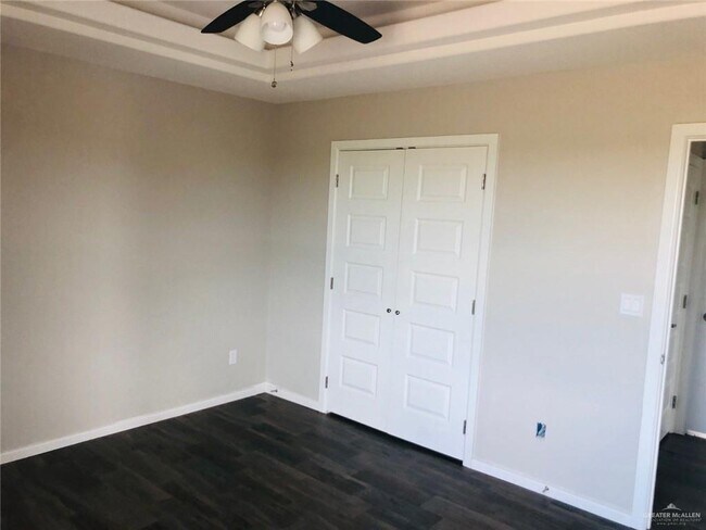 Building Photo - 12 Valeria St