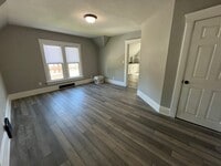 Building Photo - Brad's Longfellow