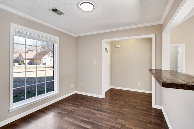 Building Photo - 7775 Shadow Elm Ln