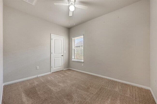 Building Photo - 128 Presidential Path